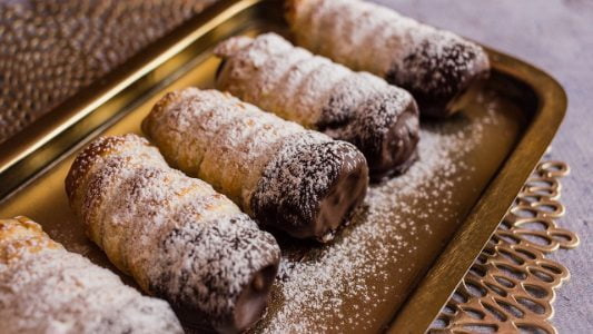 cannoli-di-pasta-sfoglia-al-cioccolato-jpg