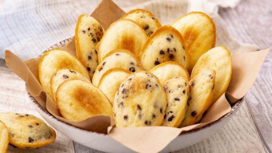 madeleine-con-gocce-di-cioccolato-jpg