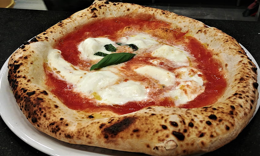 pizza-napoletana-margherita-jpg