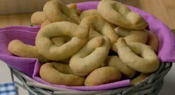 “Fatto in casa per voi”: taralli salati al vino di Benedetta Rossi