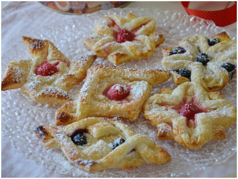 sfogliette-formaggio-e-frutta-jpg