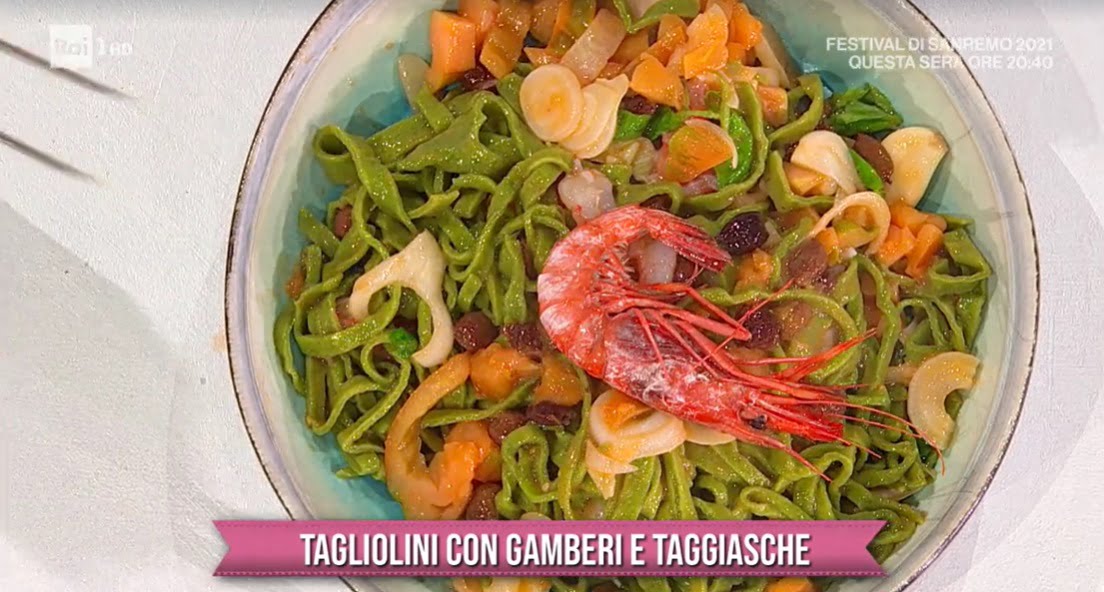 tagliolini con gamberi e taggiasche