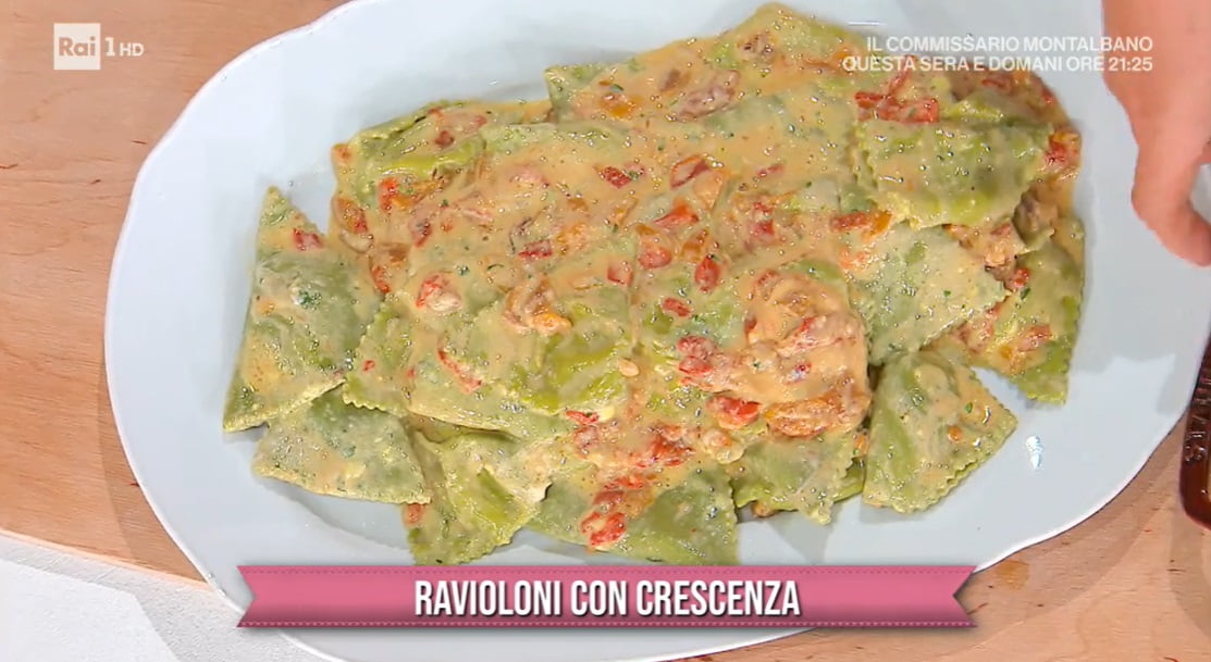 ravioloni con crescenza  di Daniele Persegani