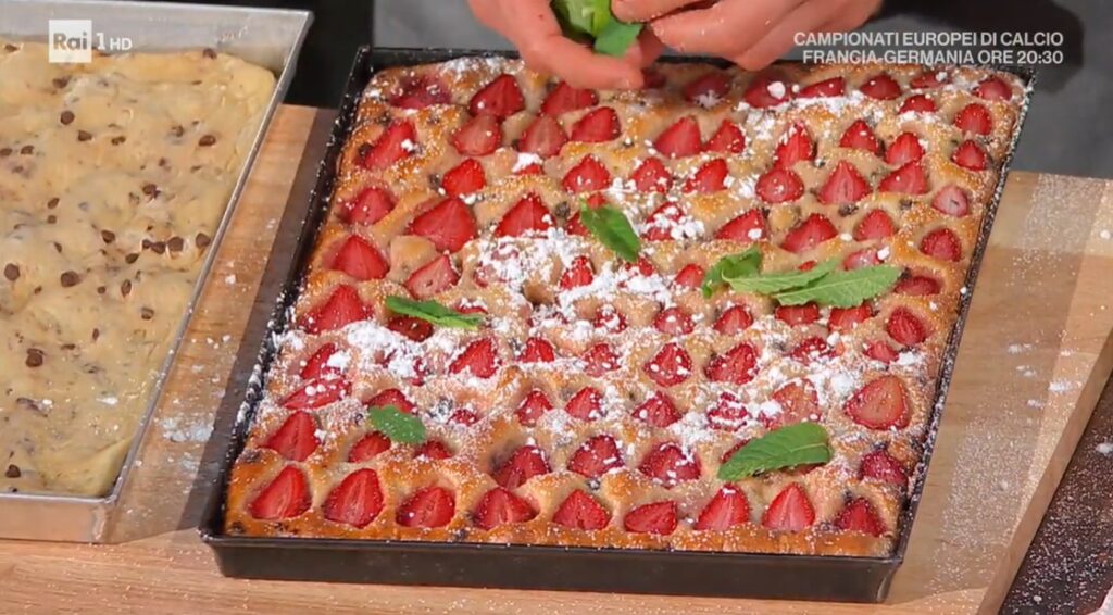 “É sempre mezzogiorno”: focaccia dolce fragole e cioccolato di Fulvio