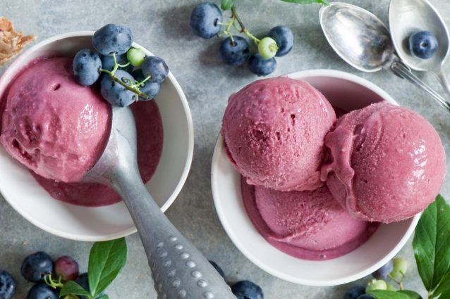 Sorbetto di uva fragola: la ricetta del fine pasto semplice e delizioso