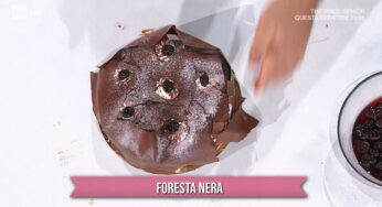 “É sempre mezzogiorno”: torta foresta nera di Sal De Riso