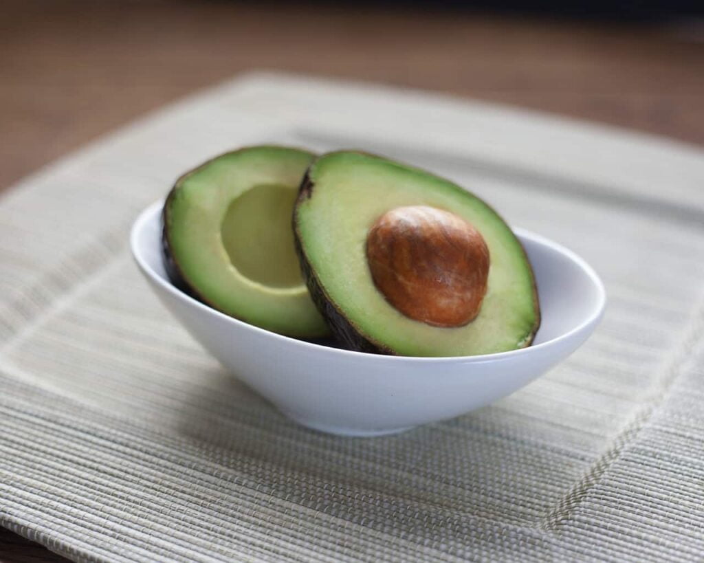 Cosa succede se mangi avocado con il colesterolo alto? Incredibile