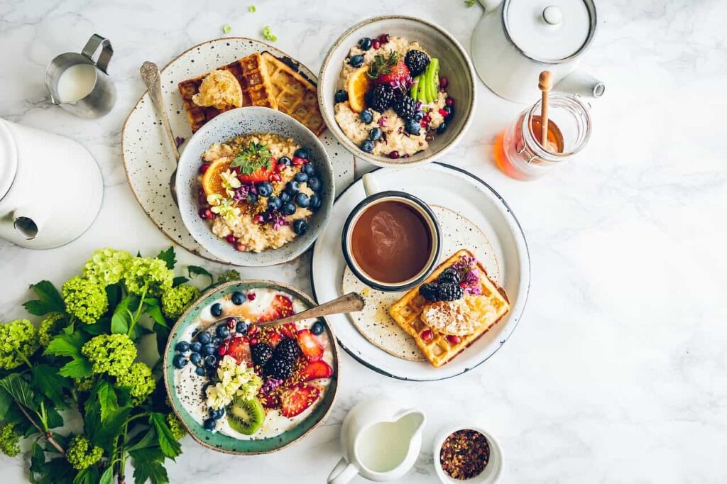 Cosa mangiare a colazione per abbassare il colesterolo?