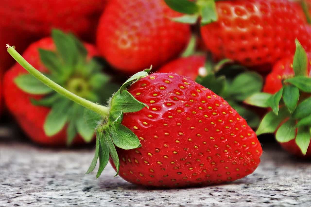 Quante Fragole puoi mangiare ogni giorno con la glicemia alta? Incredibile