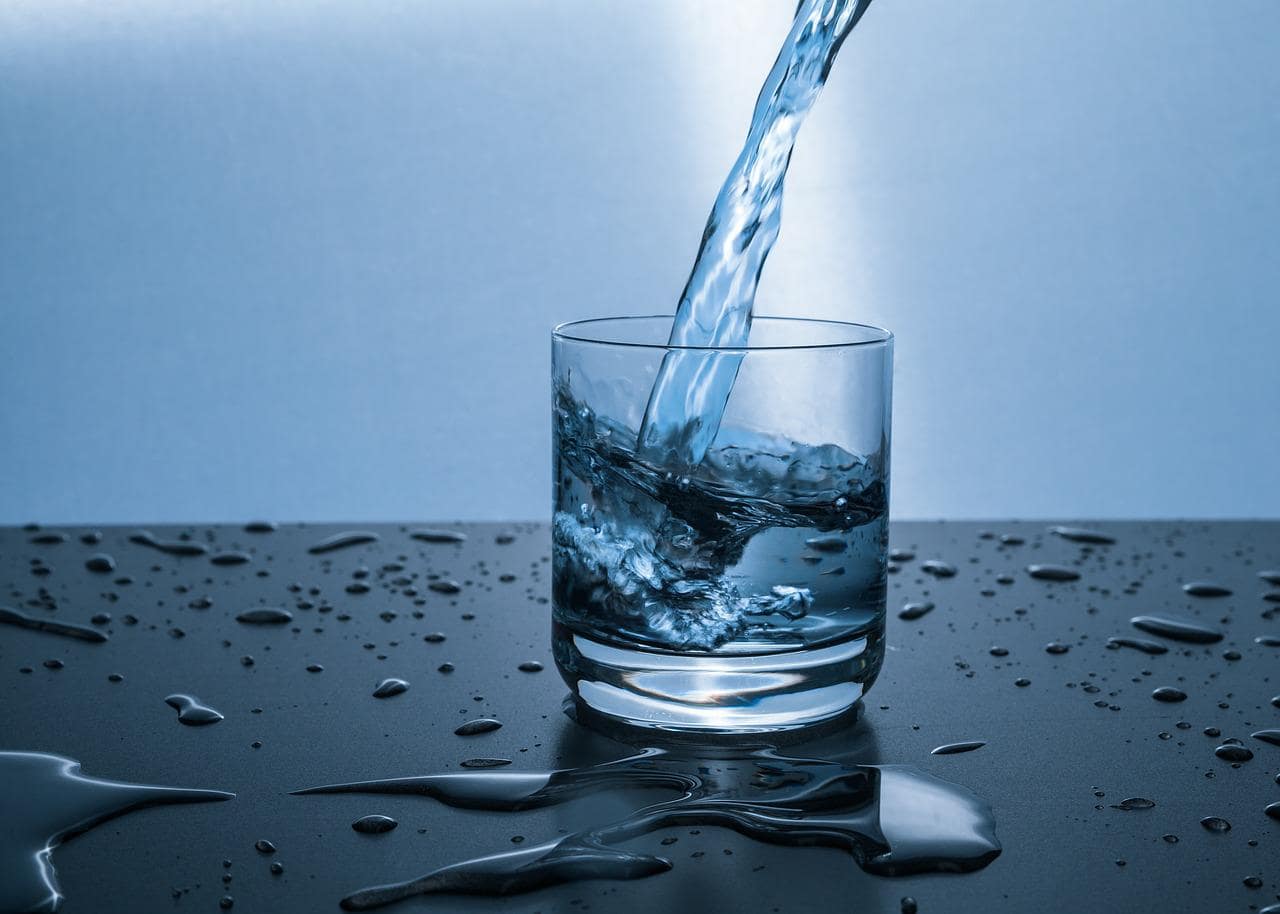 Cosa succede a chi beve acqua con ipertensione e glicemia alta?