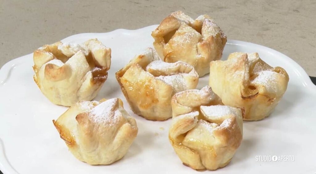 Tortini di sfoglia con ricotta e marmellata | Cotto e Mangiato