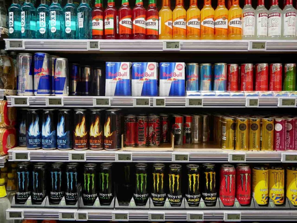 Gli energy drink fanno male? Ecco cosa succede al nostro corpo