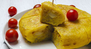 Scopri come preparare una frittata altissima al forno: sembrerà una deliziosa torta da servire!