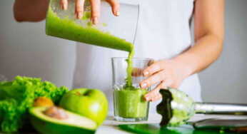 Ritrova la tua forma in un giorno con questo frullato detox post weekend! Scopri la ricetta su RicettaSprint.it