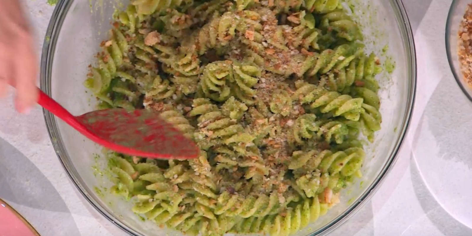 É sempre mezzogiorno: 7 ottobre 2024 - pasta al pesto speciale di ...
