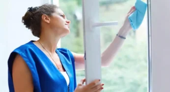 Scopri il segreto infallibile per vetri brillanti e senza aloni: ecco cosa dice l’esperto!