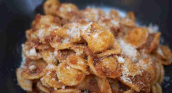 A Natale in Puglia si sorprende con un primo piatto straordinario: scopri la ricetta facile e veloce!