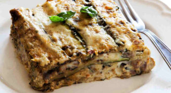 La parmigiana di zucchine leggera in friggitrice ad aria: solo 4 ingredienti per un piatto irresistibile prima delle feste!
