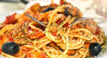 Scopri la sorprendente ricetta degli spaghetti alla mediterranea: un piatto gourmet da gustare a Natale senza svuotare il portafoglio!