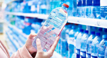 Scopri fino a quando l’acqua in bottiglia resta sicura: la verità che ti sorprenderà!