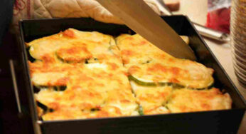 Cena leggera e deliziosa con zucchine e parmigiano: zero sporco e tanto gusto!