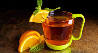 Scopri la mia tisana sgonfiante all’arancia: un delizioso rimedio fai-da-te per un relax totale!